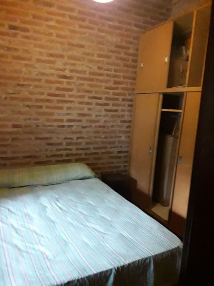 CHALET PARA DOS FAMILIAS EN VENTA - HAEDO NORTE - 9