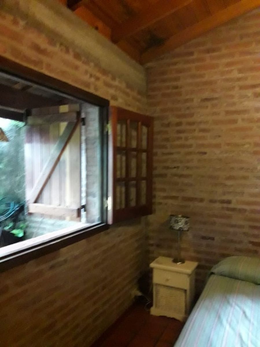 CHALET PARA DOS FAMILIAS EN VENTA - HAEDO NORTE - 11