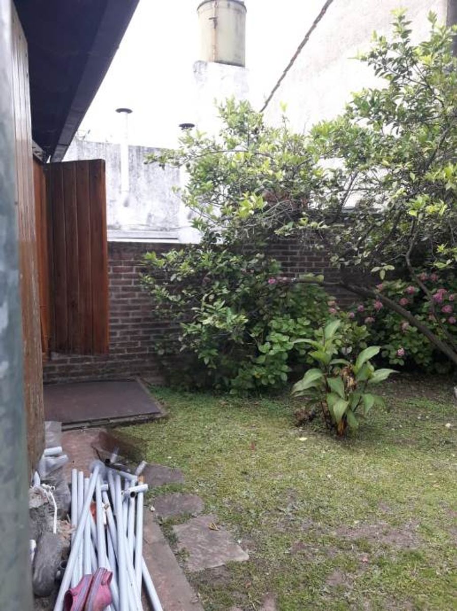 CHALET PARA DOS FAMILIAS EN VENTA - HAEDO NORTE - 20