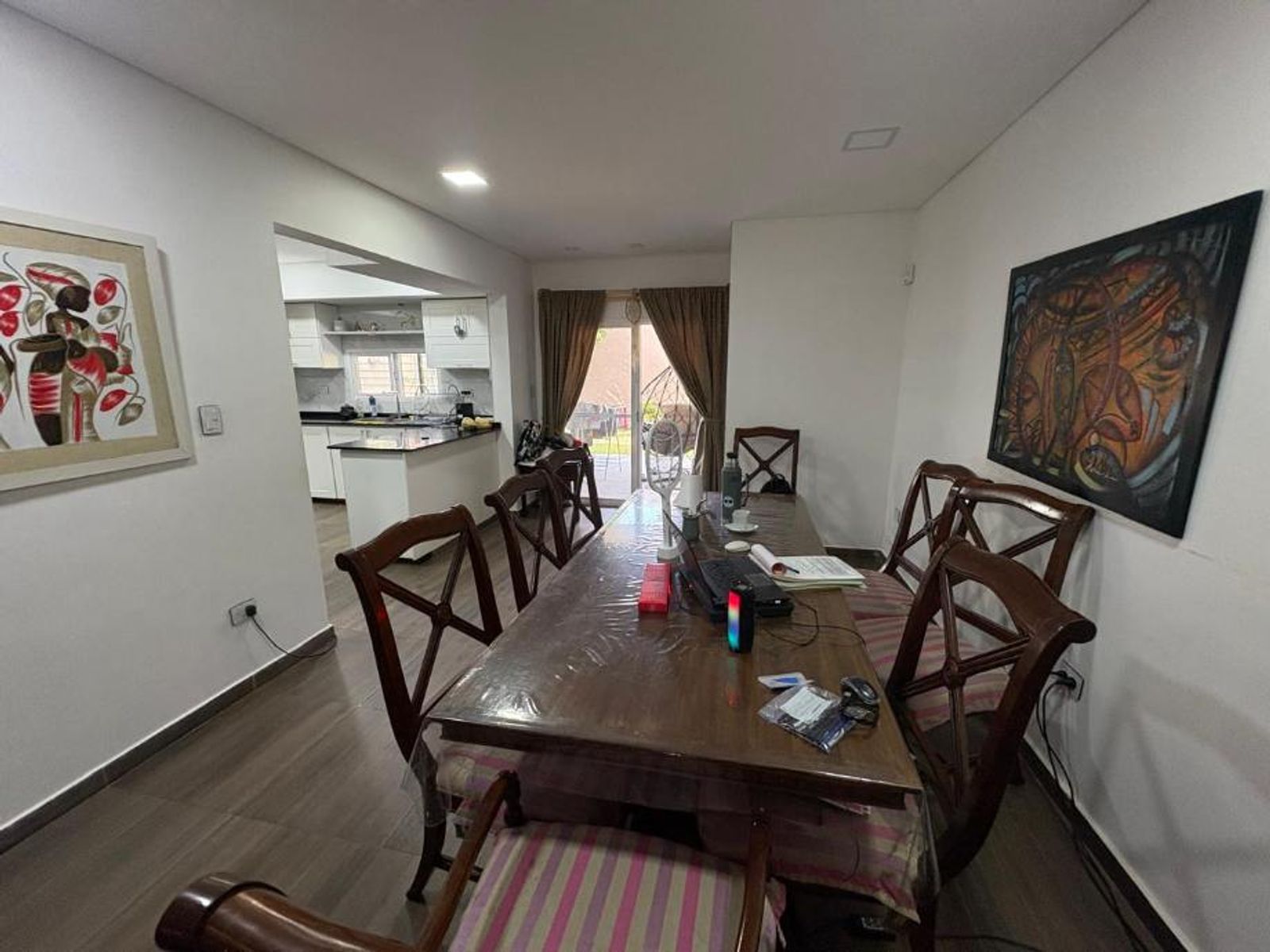 CASA MINIMALISTA DE 5 AMBIENTES EN VENTA - ITUZAINGO NORTE - 8