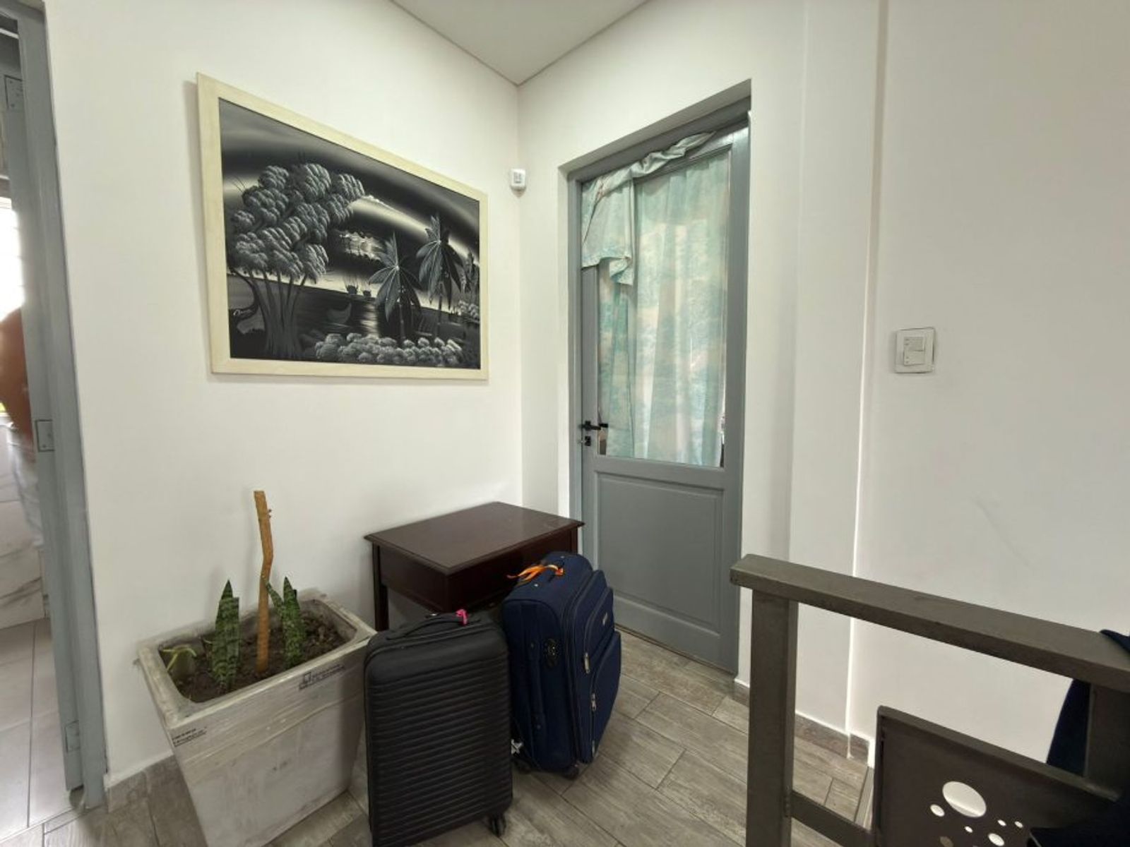 CASA MINIMALISTA DE 5 AMBIENTES EN VENTA - ITUZAINGO NORTE - 14