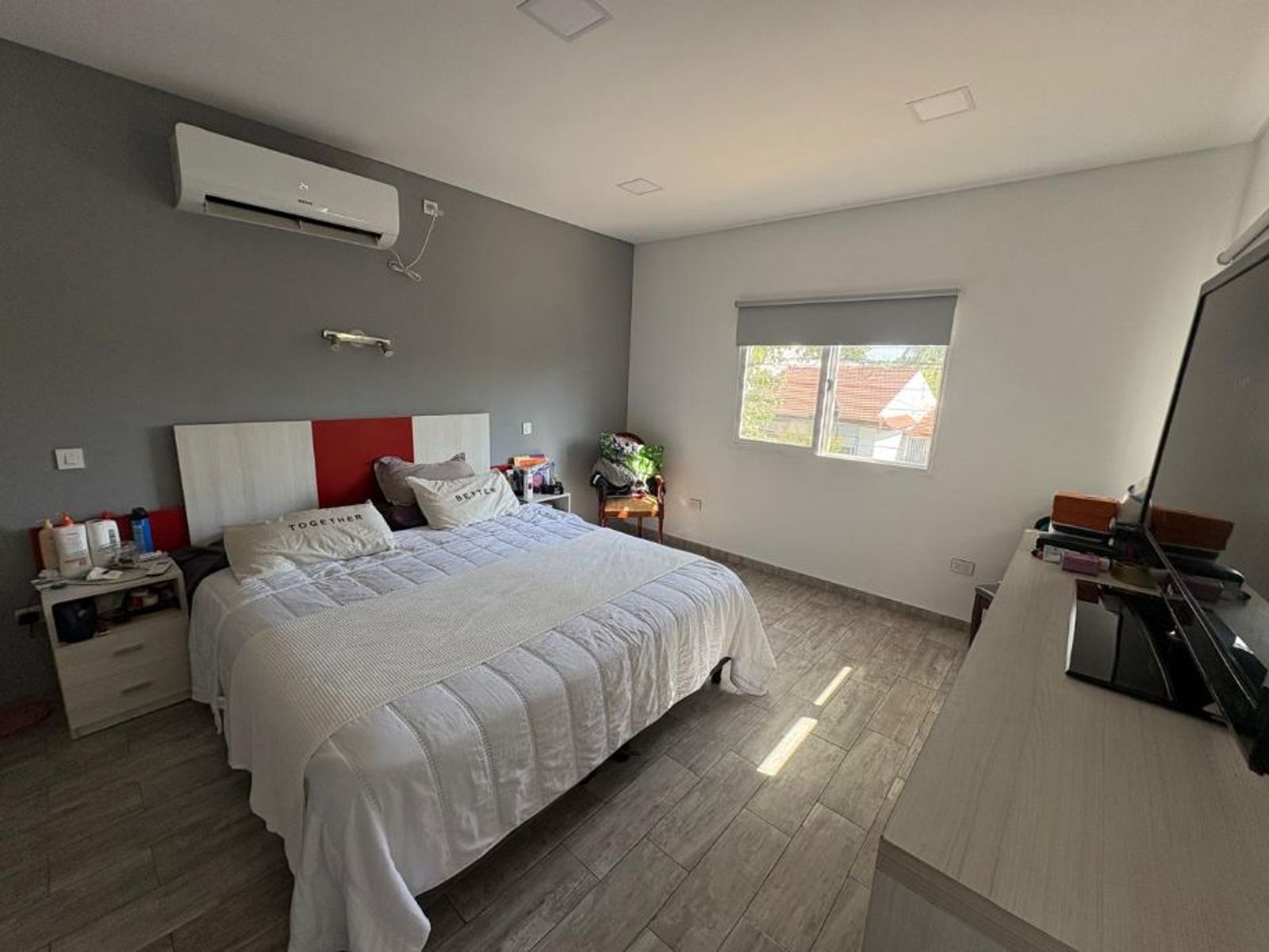 CASA MINIMALISTA DE 5 AMBIENTES EN VENTA - ITUZAINGO NORTE - 18