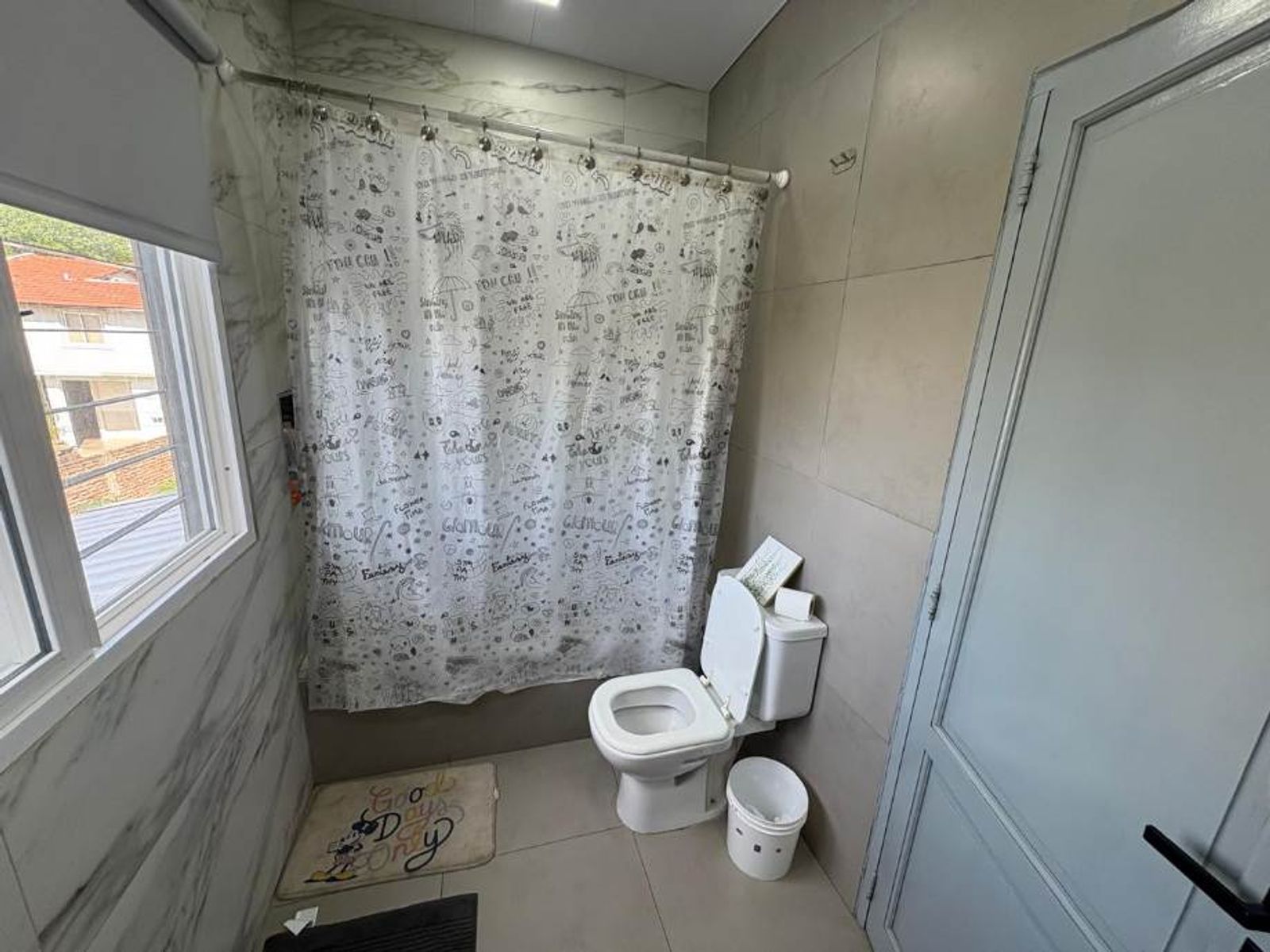 CASA MINIMALISTA DE 5 AMBIENTES EN VENTA - ITUZAINGO NORTE - 20