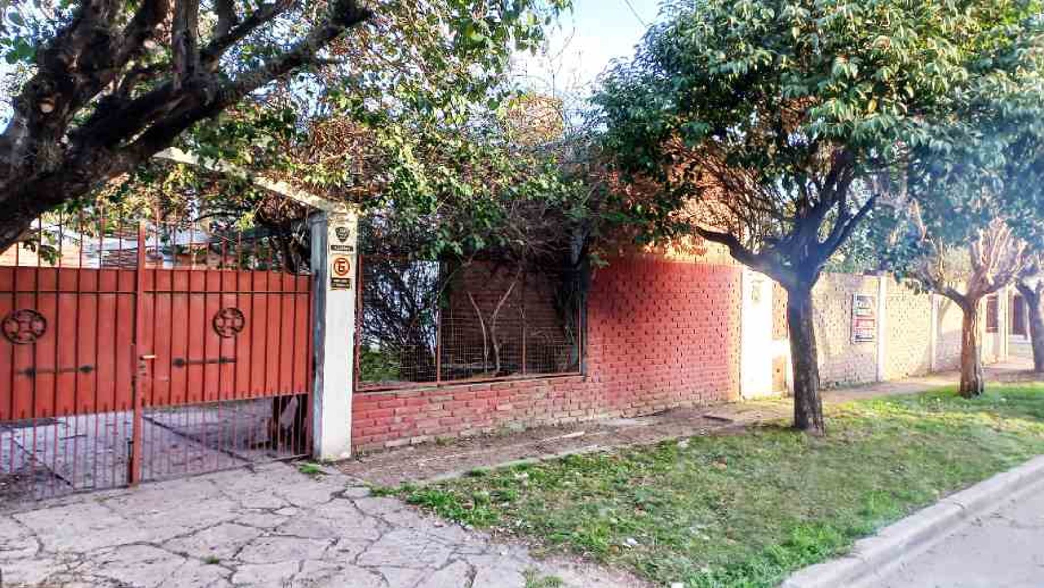 CHALET DE 4 AMBIENTES EN VENTA - ITUZAINGO NORTE - 4