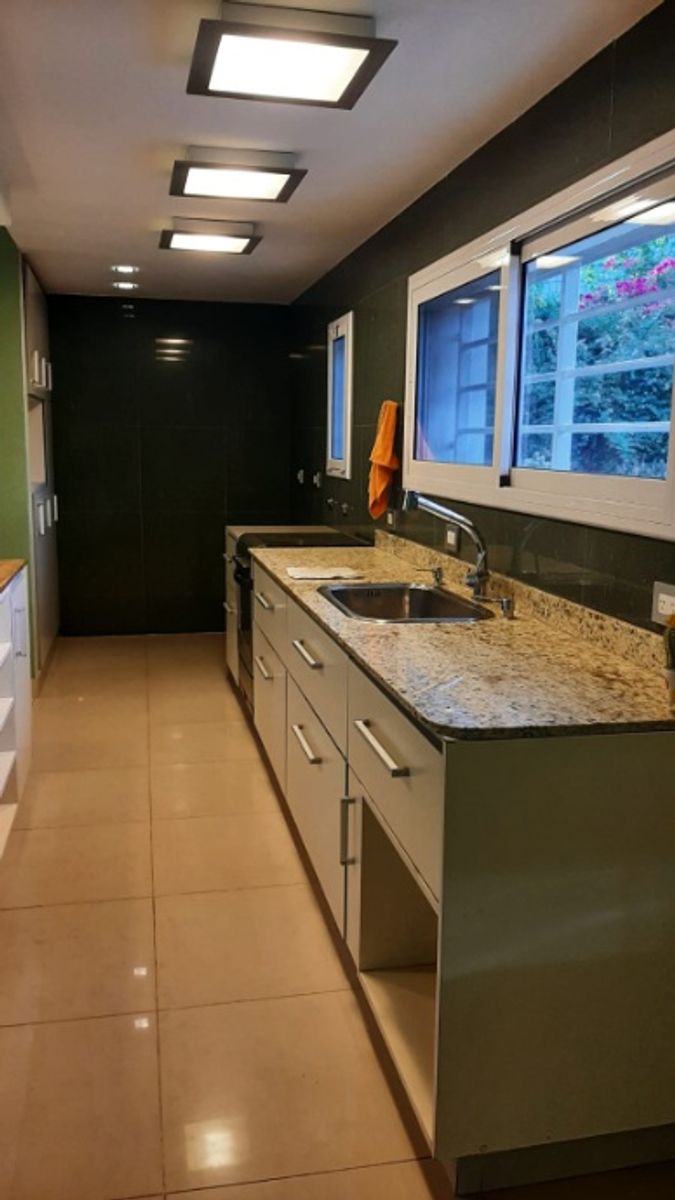 CHALET DE 4 AMBIENTES EN VENTA - ITUZAINGO NORTE - 8
