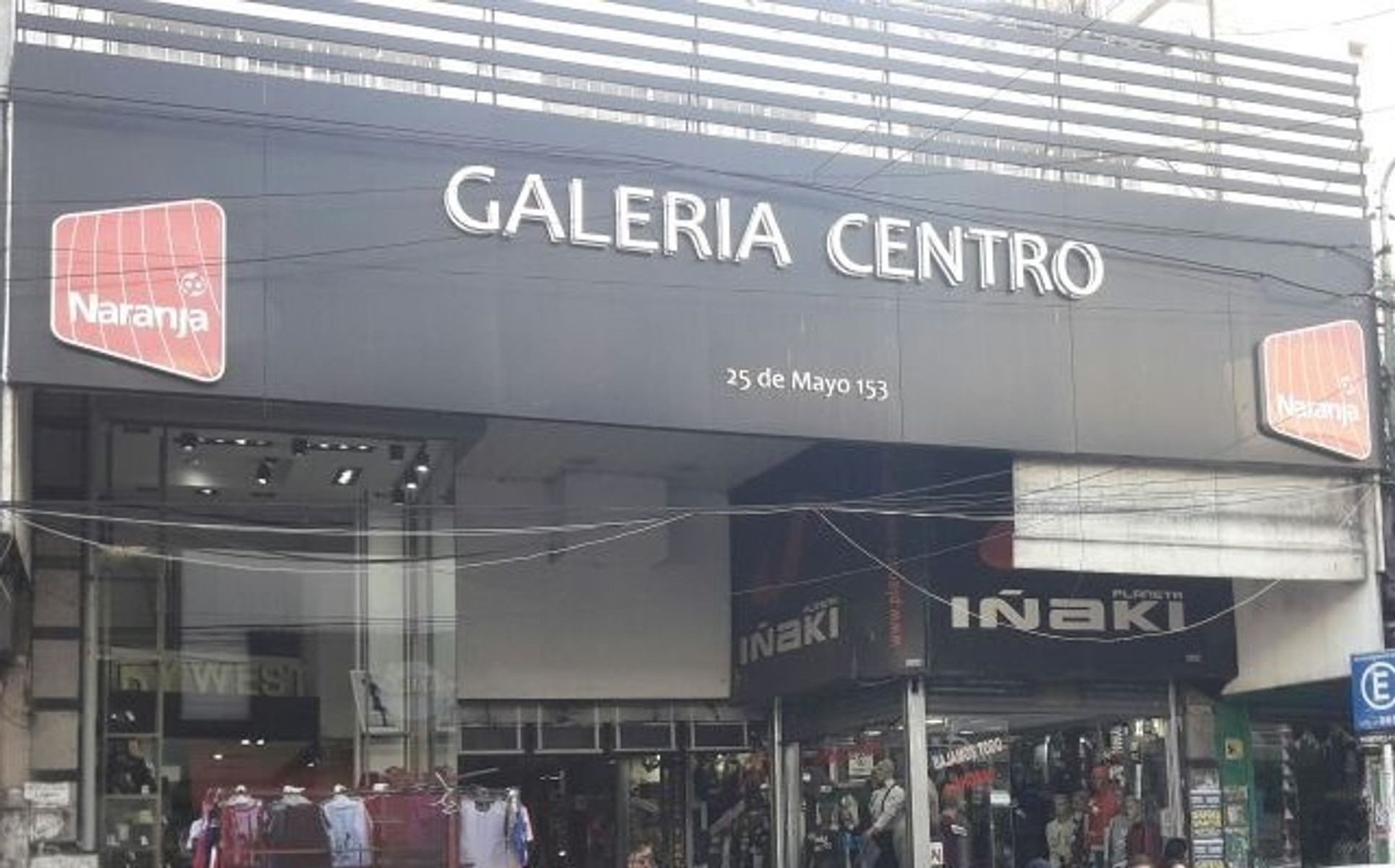 OFICINA EN GALERIA CENTRO EN VENTA - MORON CENTRO - 1