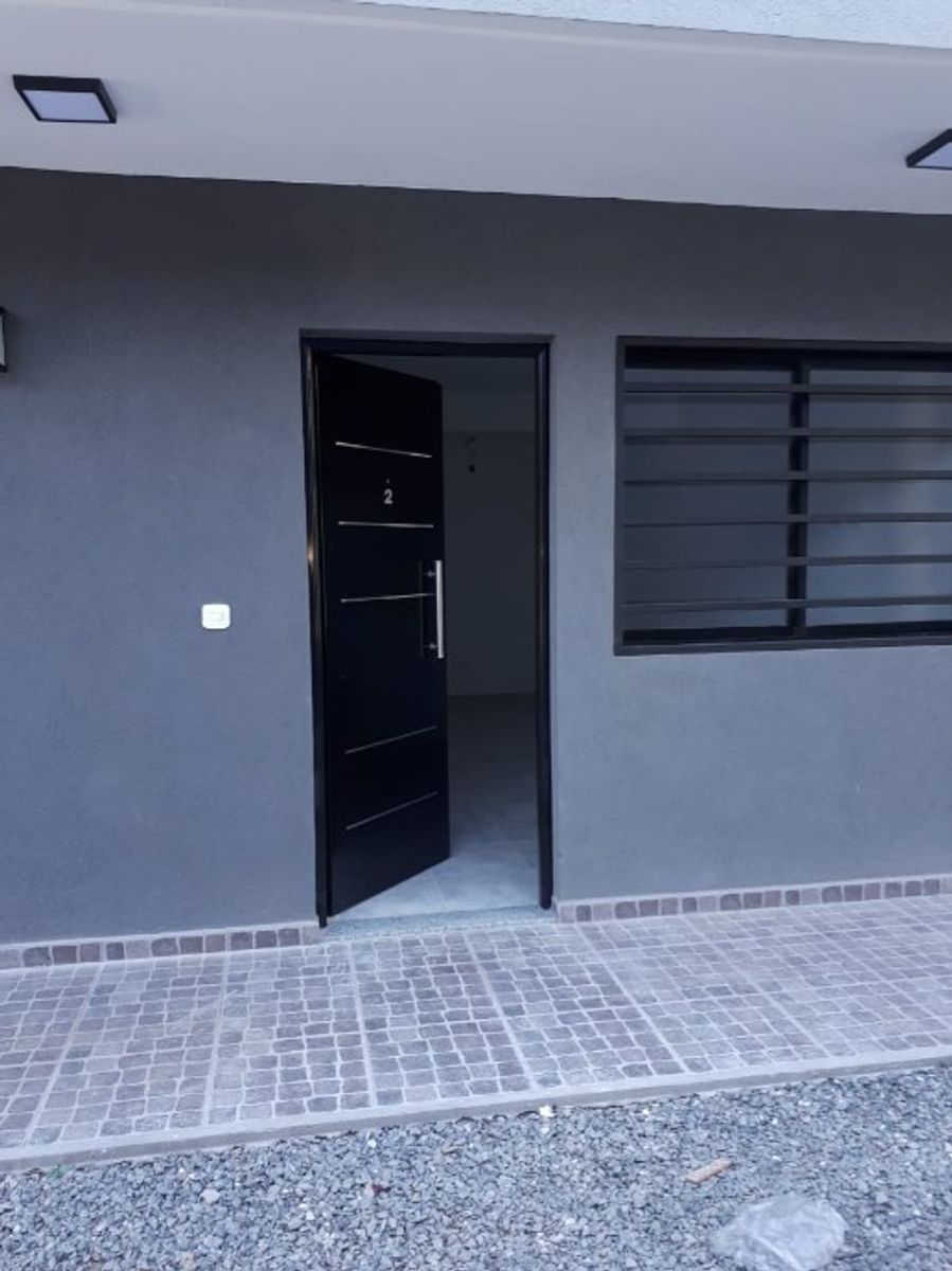 MONOAMBIENTE en planta baja - 1