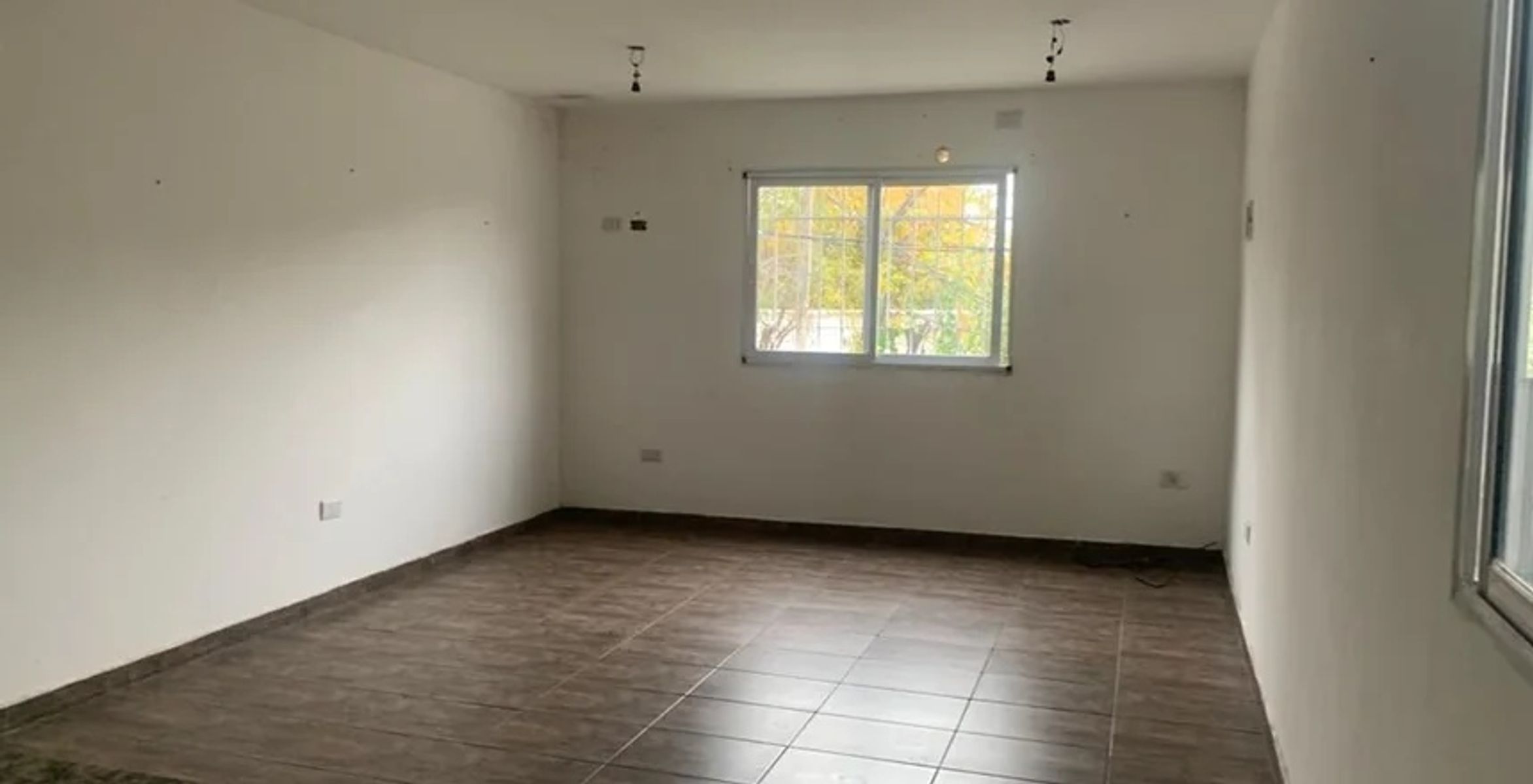 DEPARTAMENTO DE 2 AMBIENTES EN VENTA - CASTELAR NORTE - 3