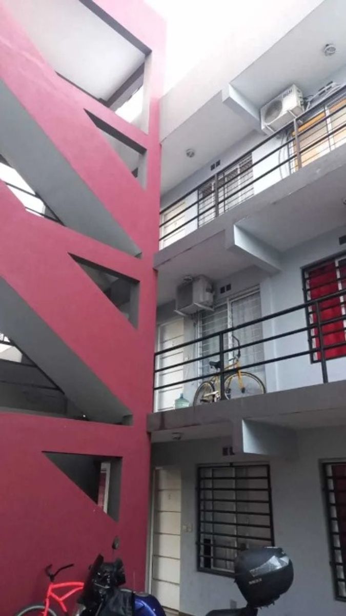 DEPARTAMENTO DE 2 AMBIENTES EN VENTA - MORON SUR - 2