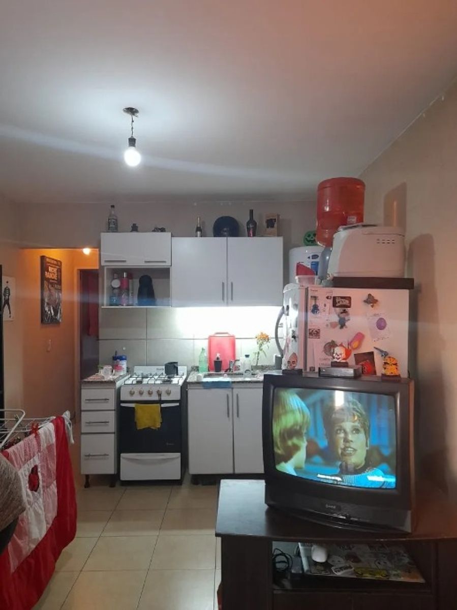 DEPARTAMENTO DE 2 AMBIENTES EN VENTA - MORON SUR - 3