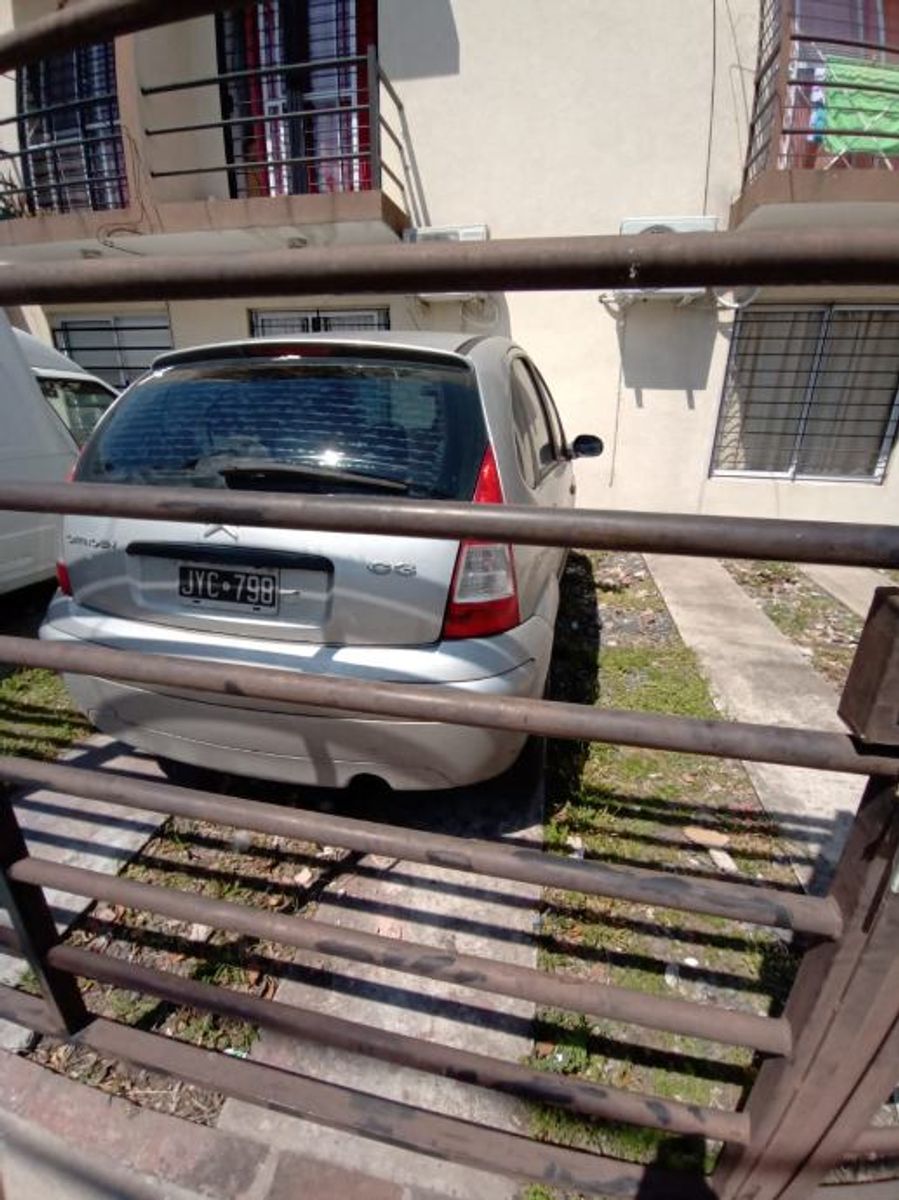DEPARTAMENTO AL FRENTE - 4