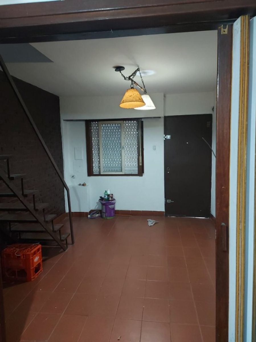 DUPLEX DE 3 AMBIENTES EN VENTA - 2