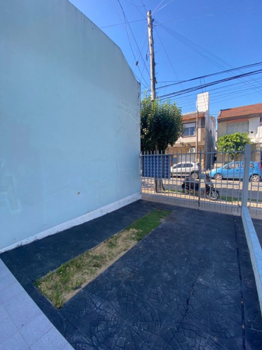 DEPARTAMENTO DE 3 AMBIENTES AL FRENTE - 3