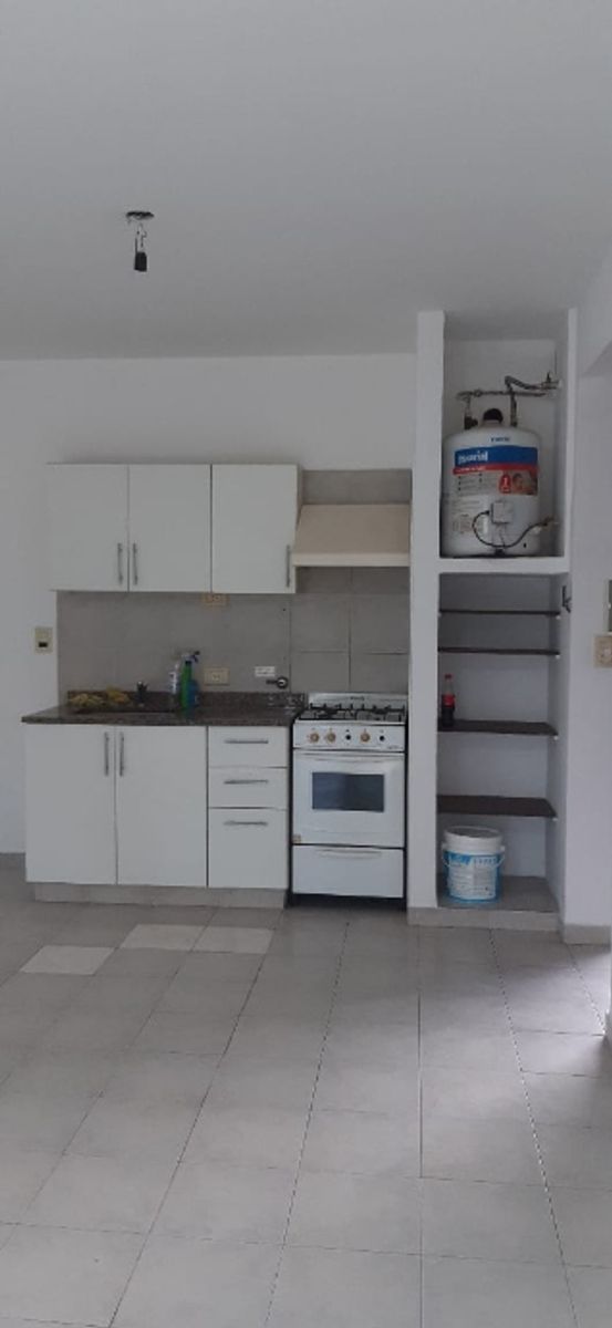 DEPARTAMENTO MONOAMBIENTE EN VENTA - HAEDO NORTE - 3