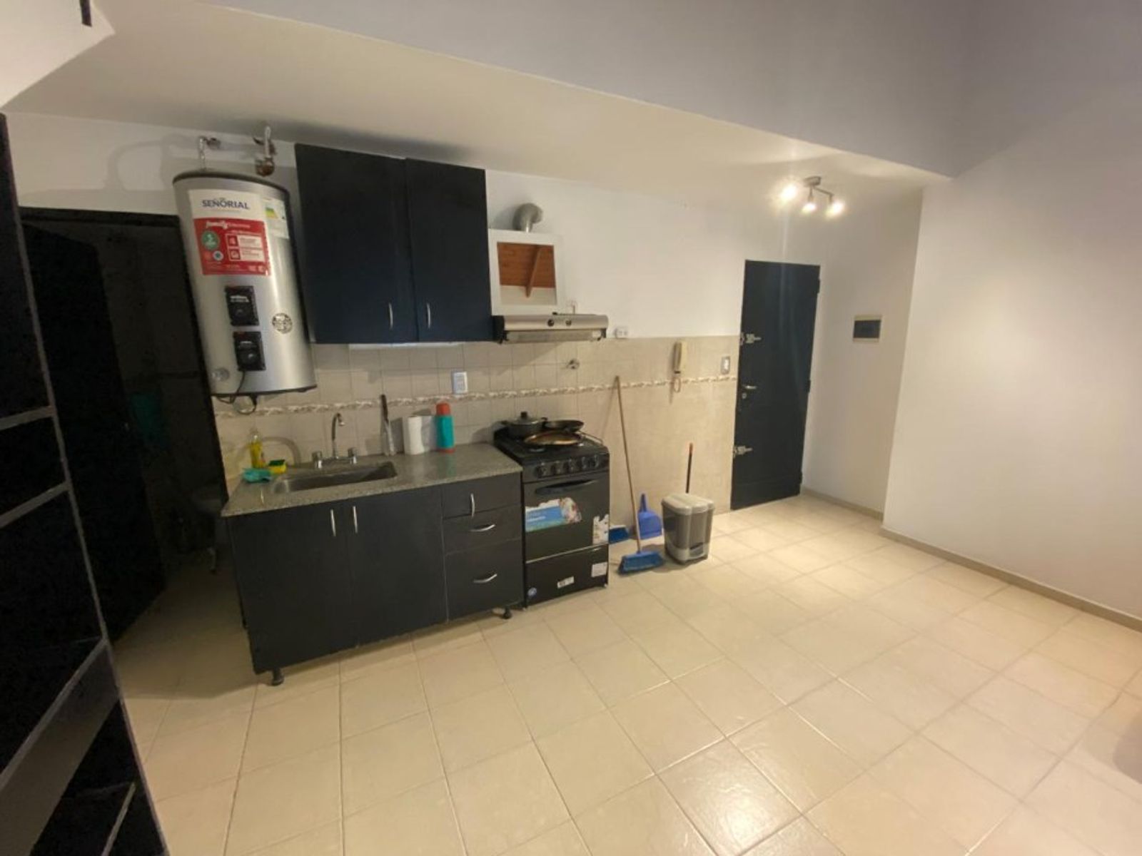 DEPARTAMENTO DE 2 AMBIENTES EN VENTA - MORON CENTRO - 2