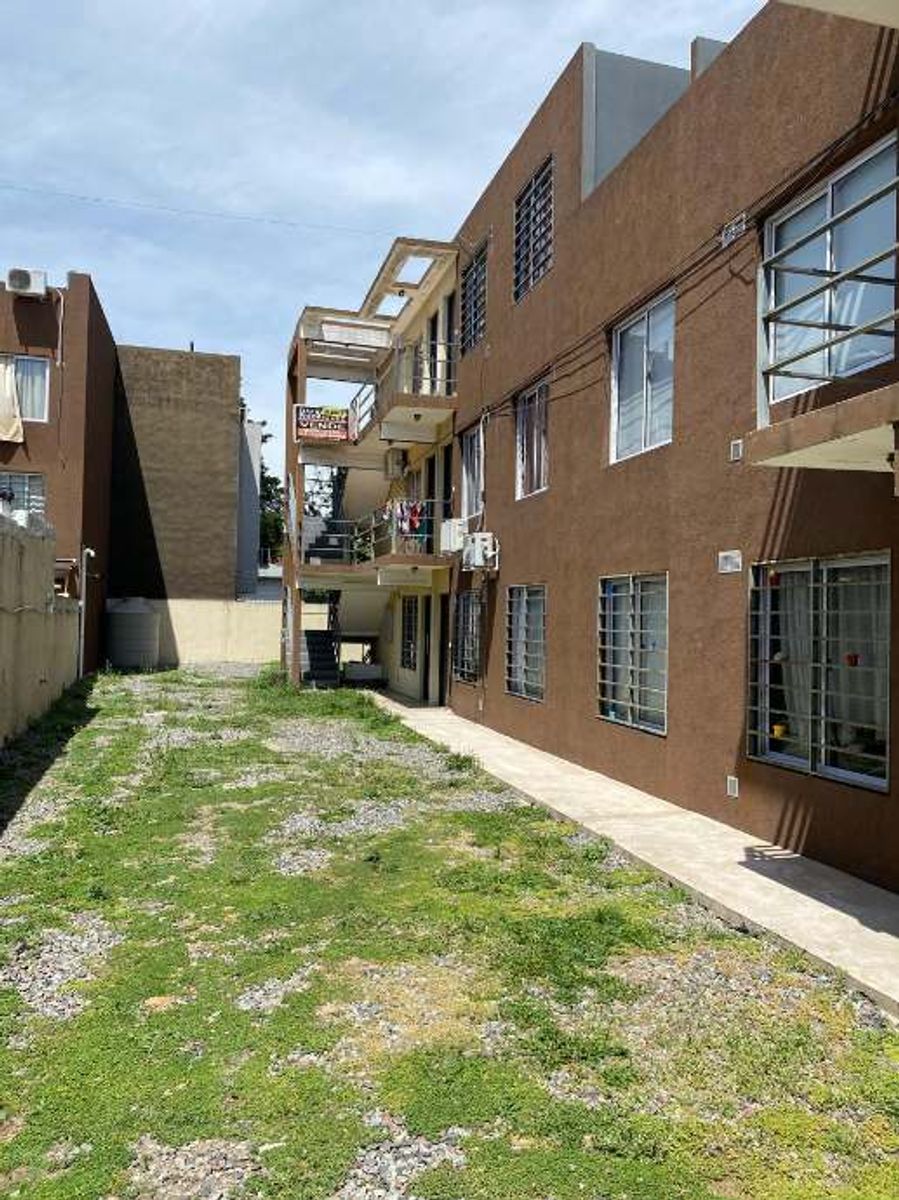 DEPARTAMENTO DE 2 AMBIENTES EN VENTA - MORON SUR - 6