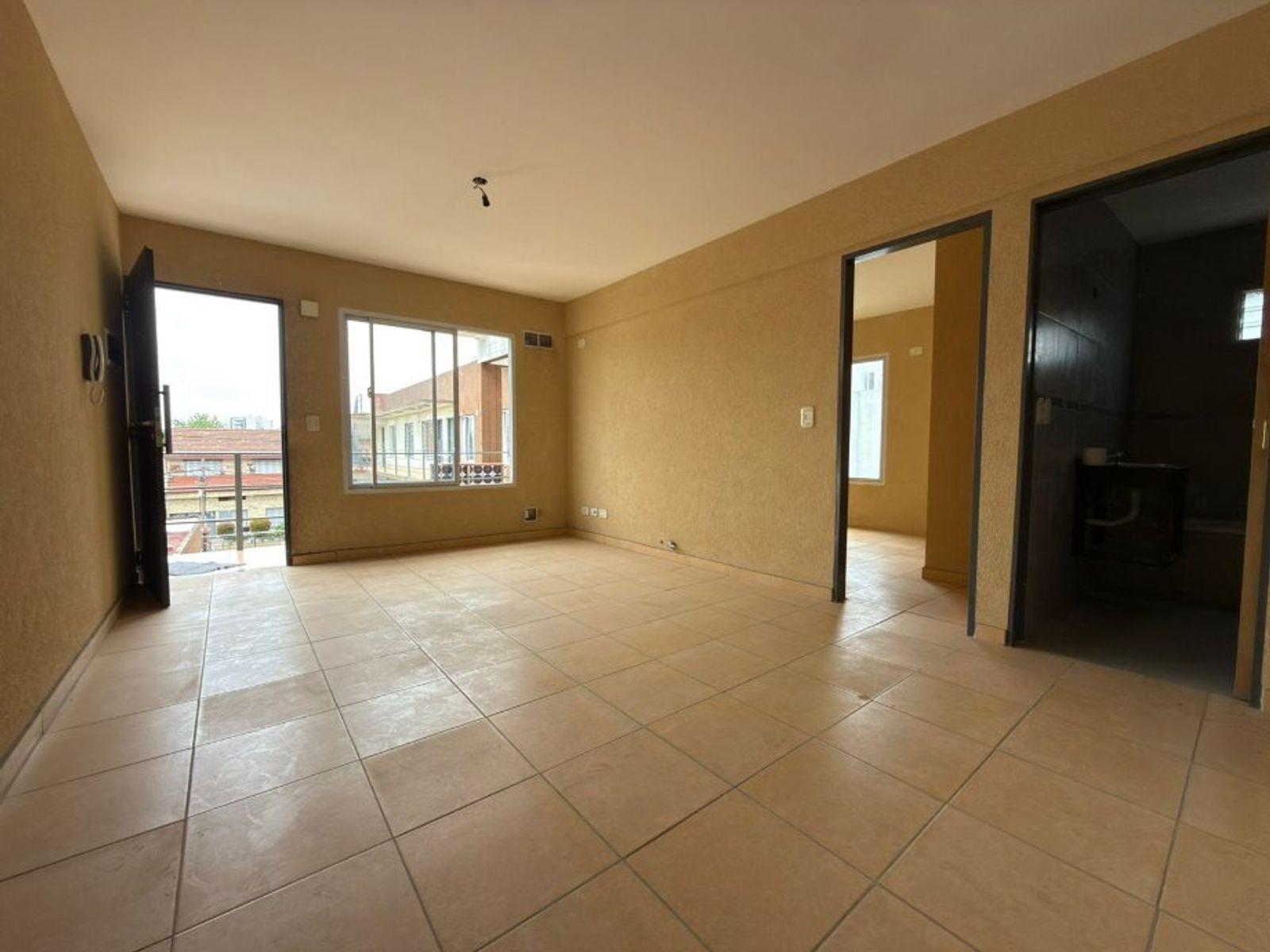 DEPARTAMENTO DE 2 AMBIENTES EN VENTA - MORON SUR - 7