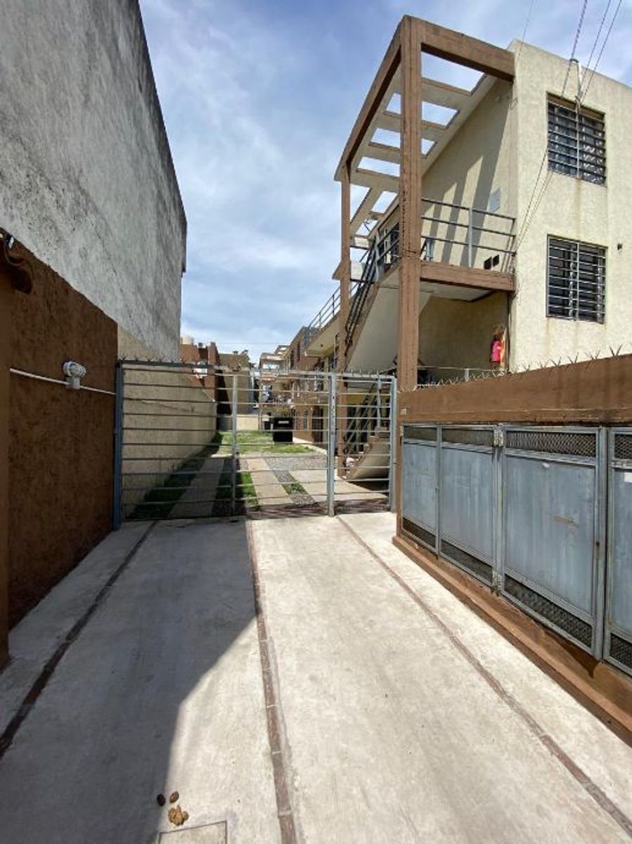 DEPARTAMENTO DE 2 AMBIENTES EN VENTA - MORON SUR - 19