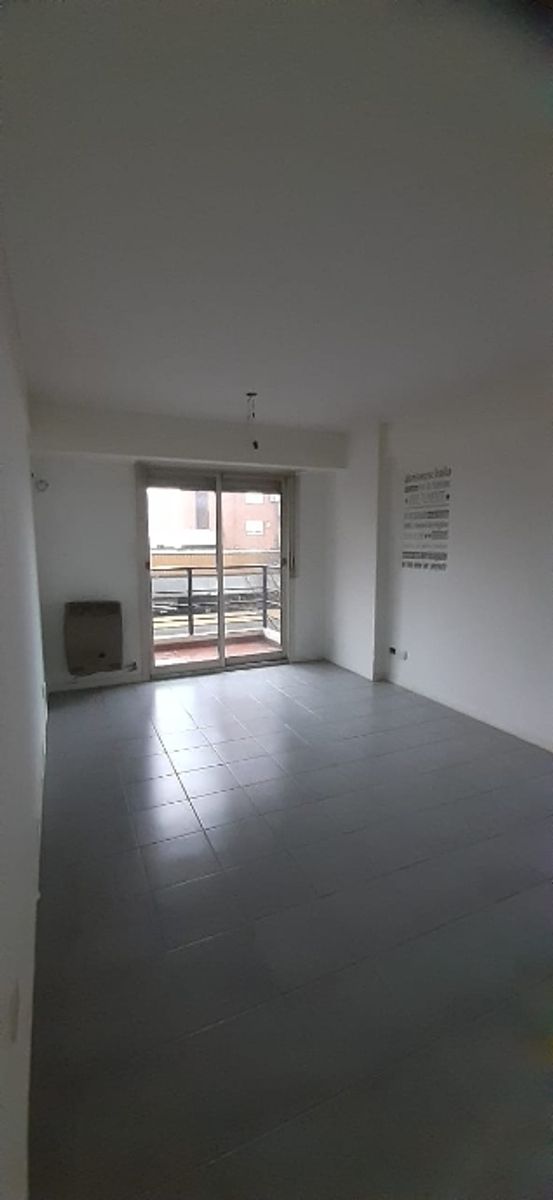DEPARTAMENTO DE 2 AMBIENTES EN VENTA - MORON CENTRO - 7