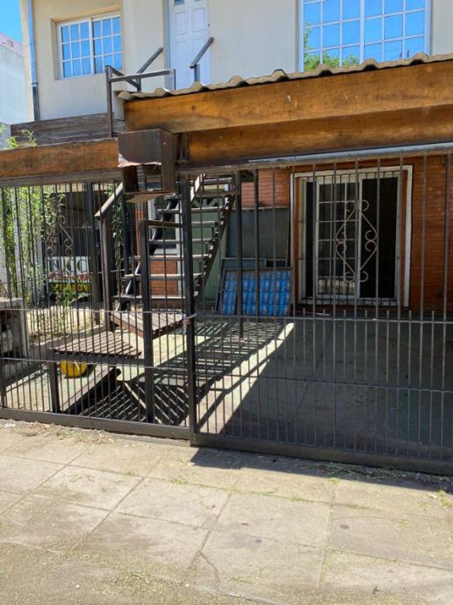 CHALET PH DE 6 AMBIENTES IDEAL 2 FAMILIAS - MORON CENTRO - 10