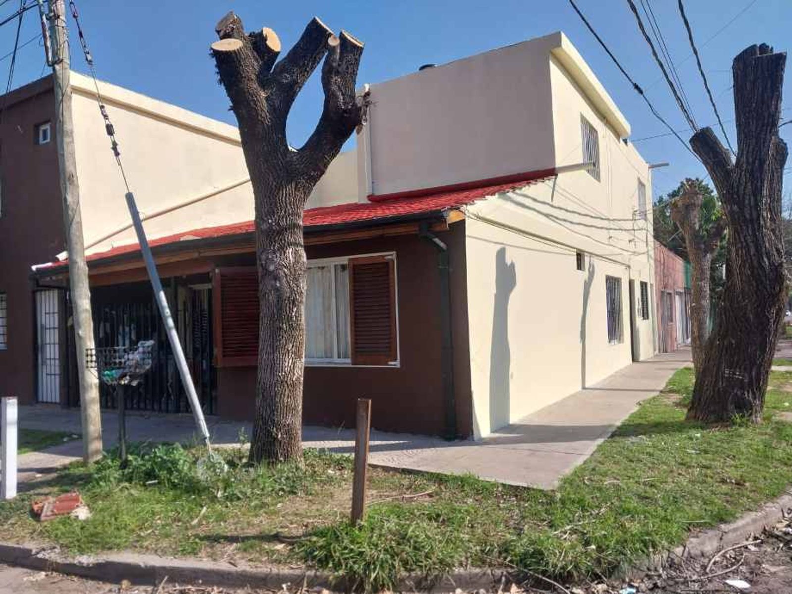 DEPARTAMENTO DE 3 AMBIENTES EN PLANTA BAJA - CASTELAR NORTE - 2