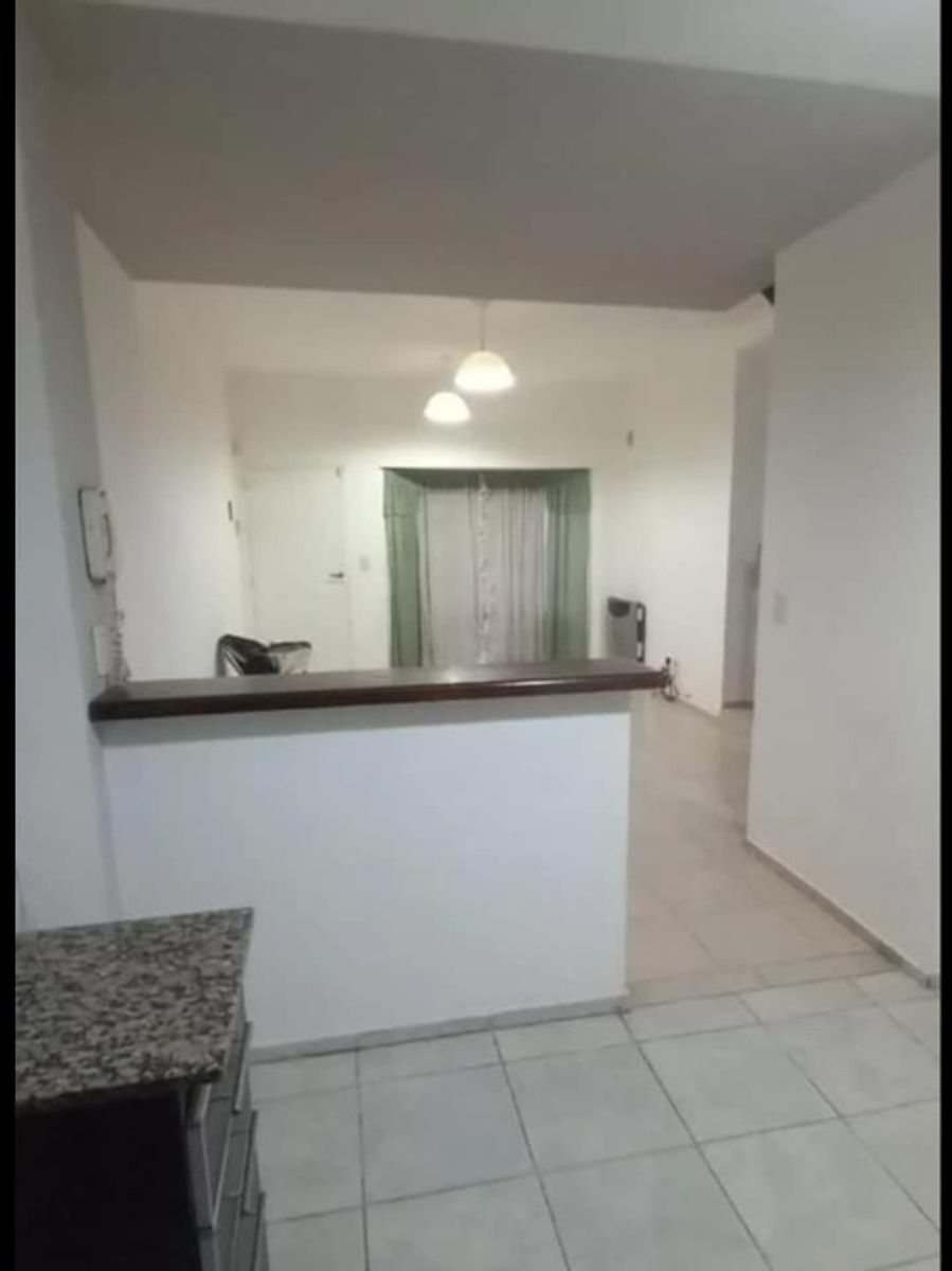 TRIPLEX DE 4 AMBIENTES EN VENTA - PASO DEL REY - 4