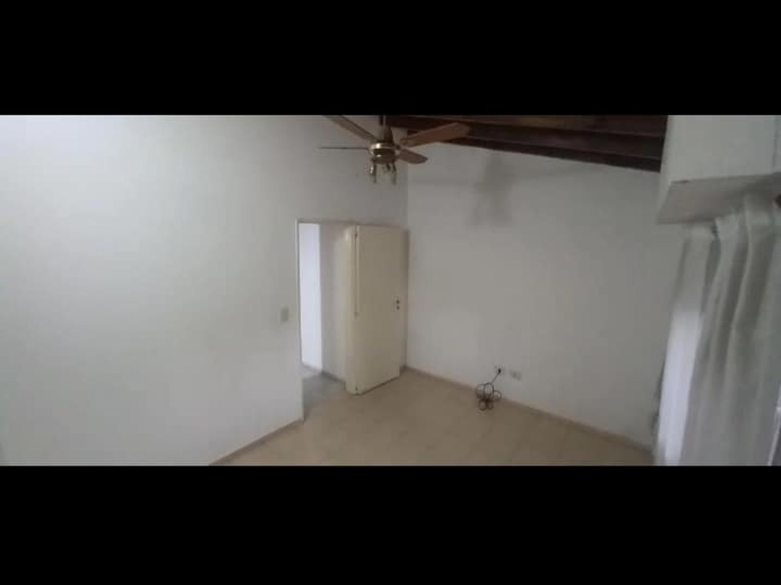 TRIPLEX DE 4 AMBIENTES EN VENTA - PASO DEL REY - 6