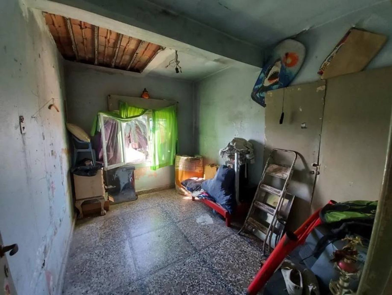 CASA DOS PLANTA DE 4 AMBIENTES - MORON SUR - 14