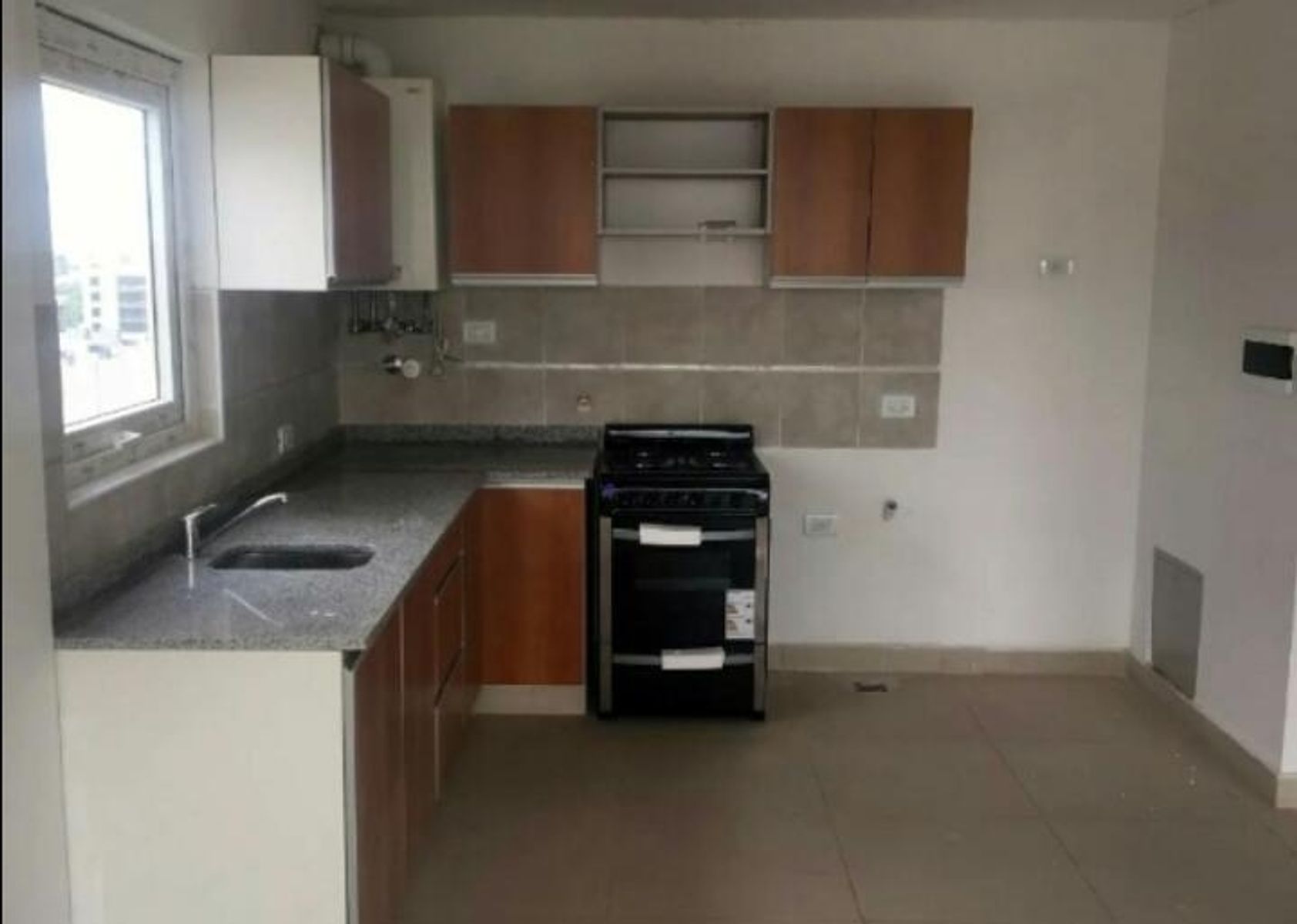DEPARTAMENTO DE 2 AMBIENTES EN VENTA - MORON - 4