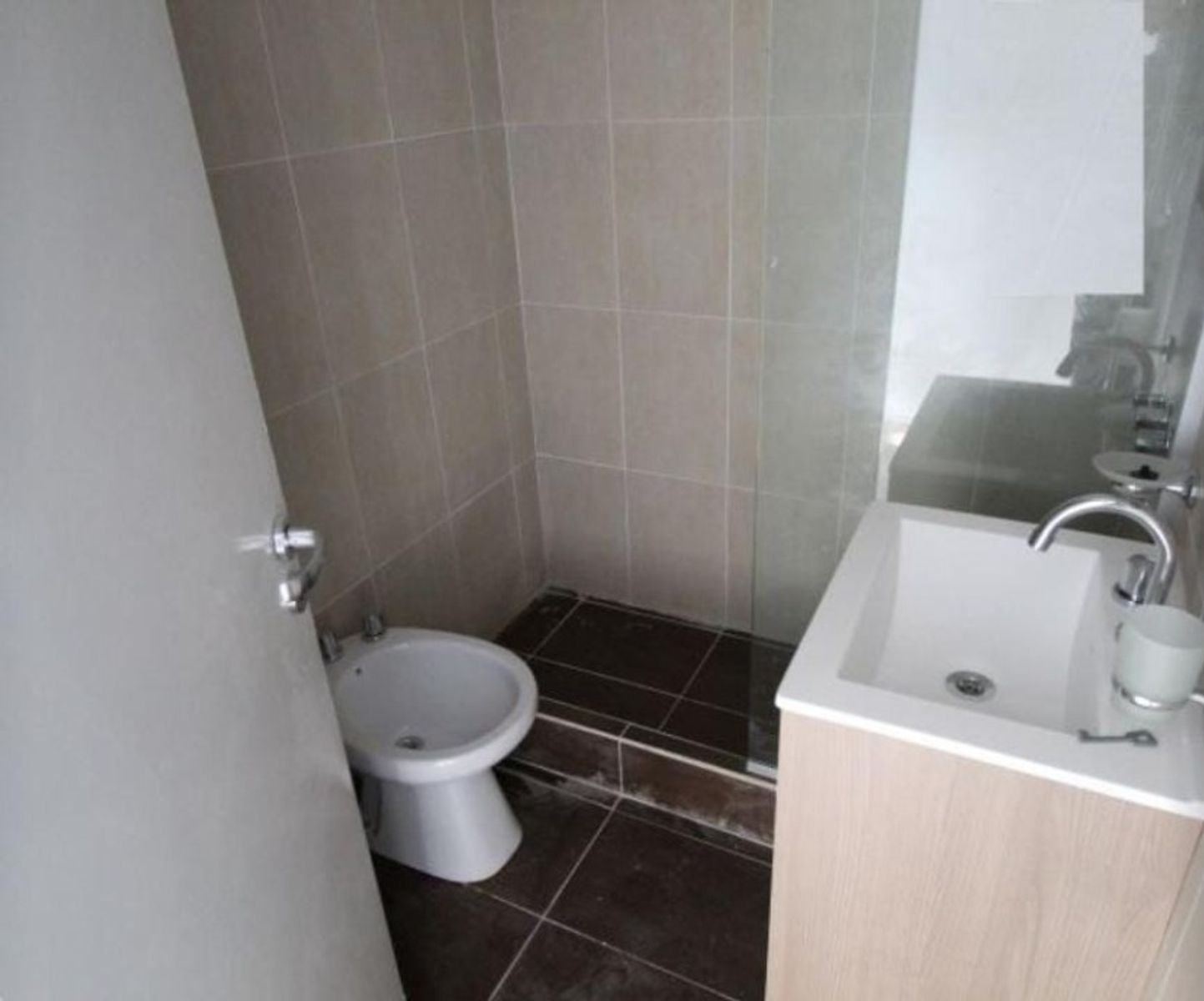 DEPARTAMENTO DE 2 AMBIENTES EN VENTA - SAN JUSTO - 6