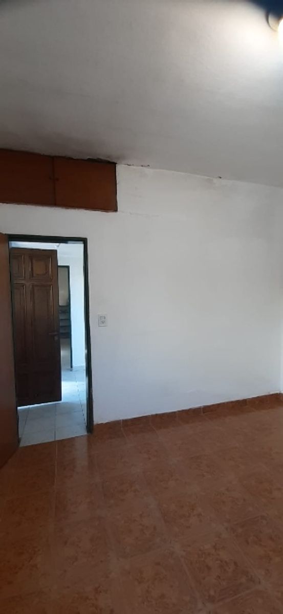 CASA AMERICANA A REFFACIONAR EN VENTA - ITUZAINGO NORTE - 8