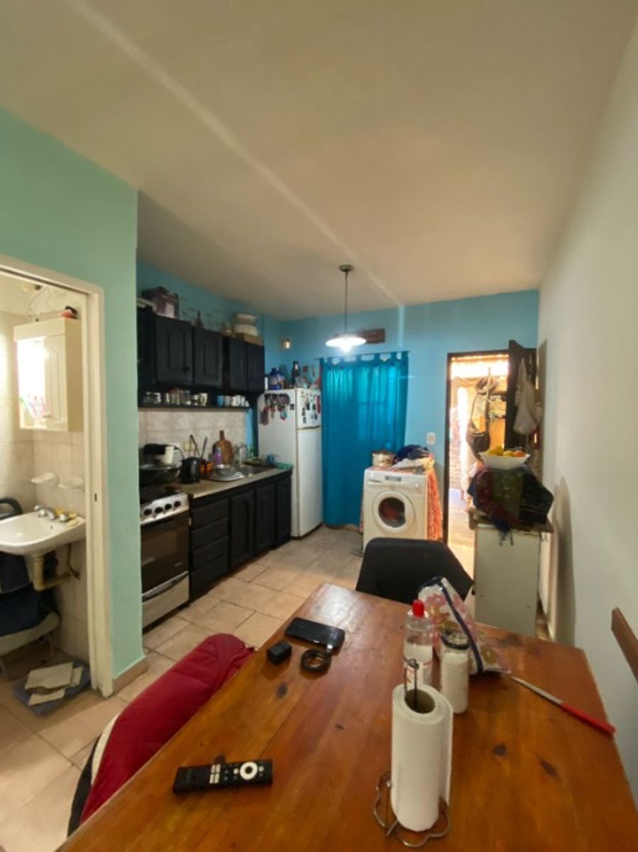 TRIPLEX DE 4 AMBIENTES EN VENTA - VILLA LUZURIAGA - 3
