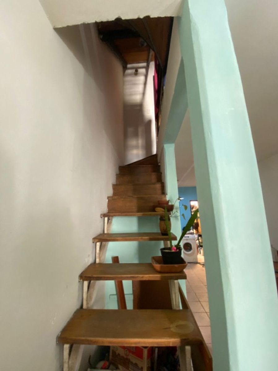 TRIPLEX DE 4 AMBIENTES EN VENTA - VILLA LUZURIAGA - 4