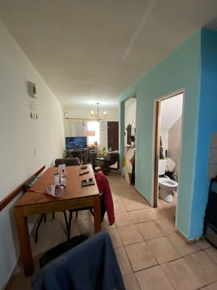 TRIPLEX DE 4 AMBIENTES EN VENTA - VILLA LUZURIAGA - 5