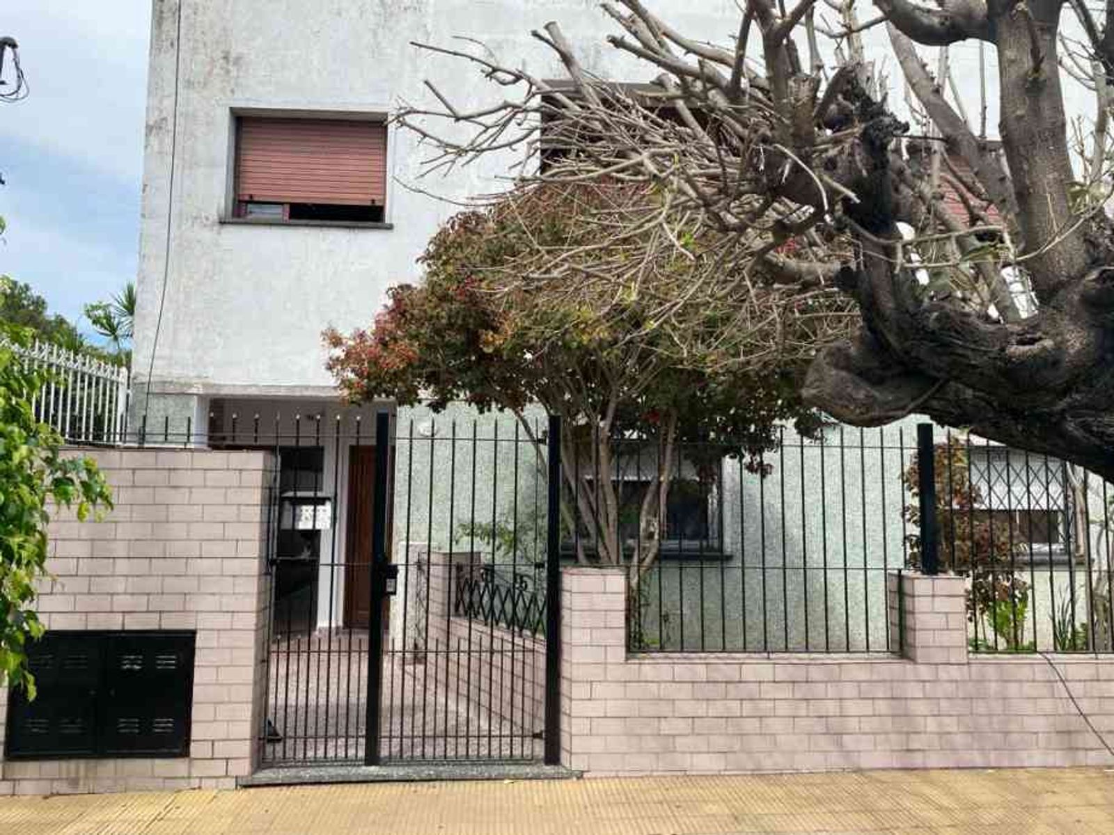 CASA PH DE 3 AMBIENTES EN VENTA - MORON NORTE - 1