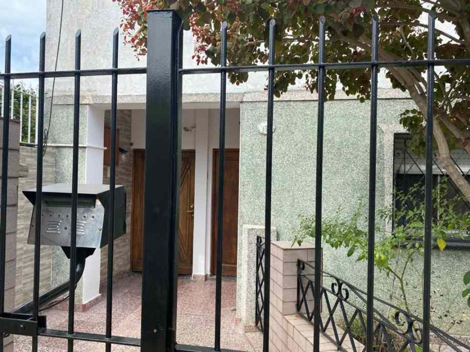 CASA PH DE 3 AMBIENTES EN VENTA - MORON NORTE - 2