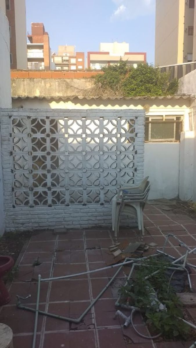 CASA PH DE 3 AMBIENTES EN VENTA - MORON CENTRO - 16