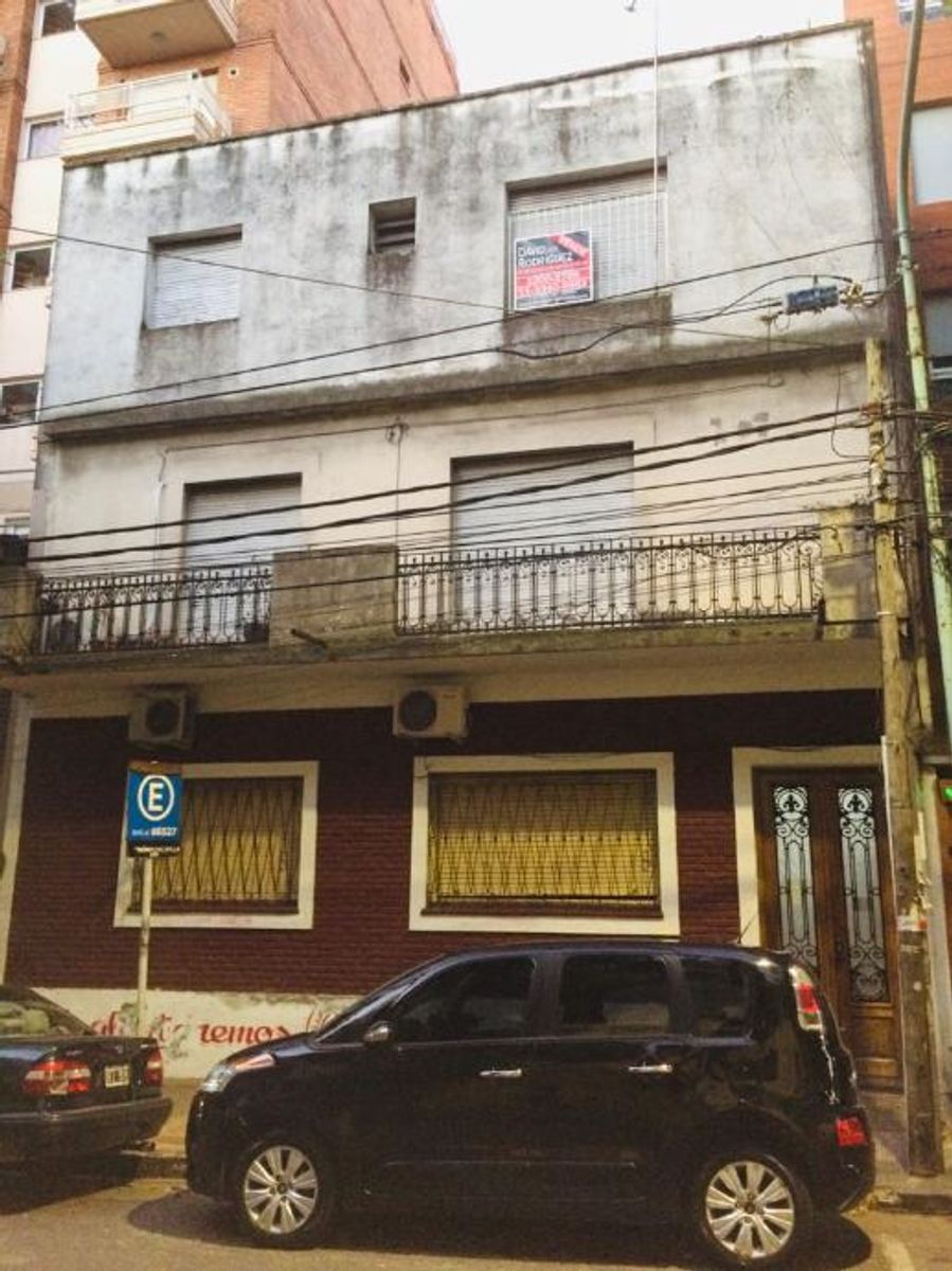 DEPARTAMENTO DE 3 AMBIENTES EN VENTA - MORON CENTRO - 1