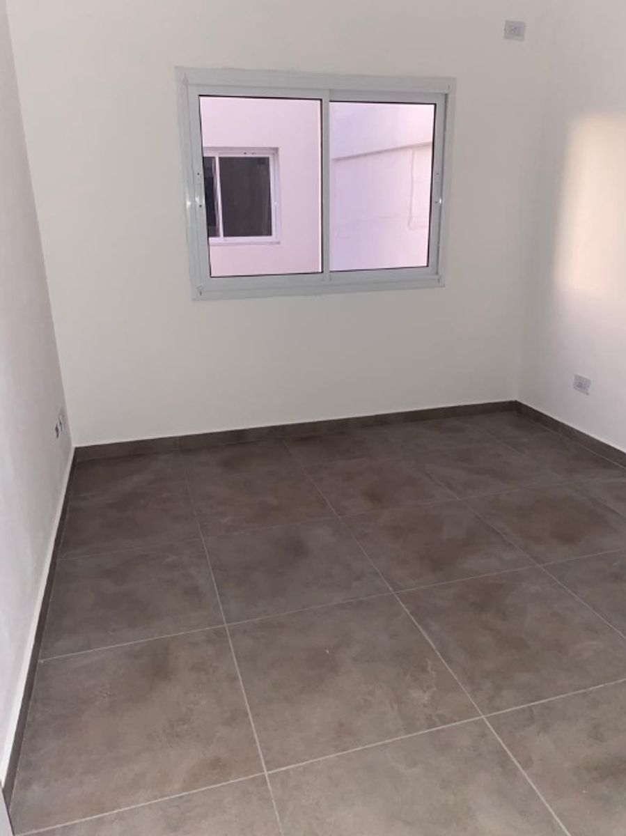 DEPARTAMENTO DE 2 AMBIENTES AL CONTRAFRENTE CON TERRAZA - 5
