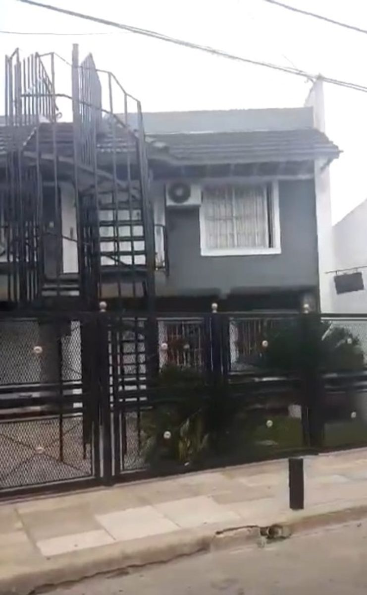 DEPARTAMENTO DE 2 AMBIENTES EN PLANTA BAJA - 5
