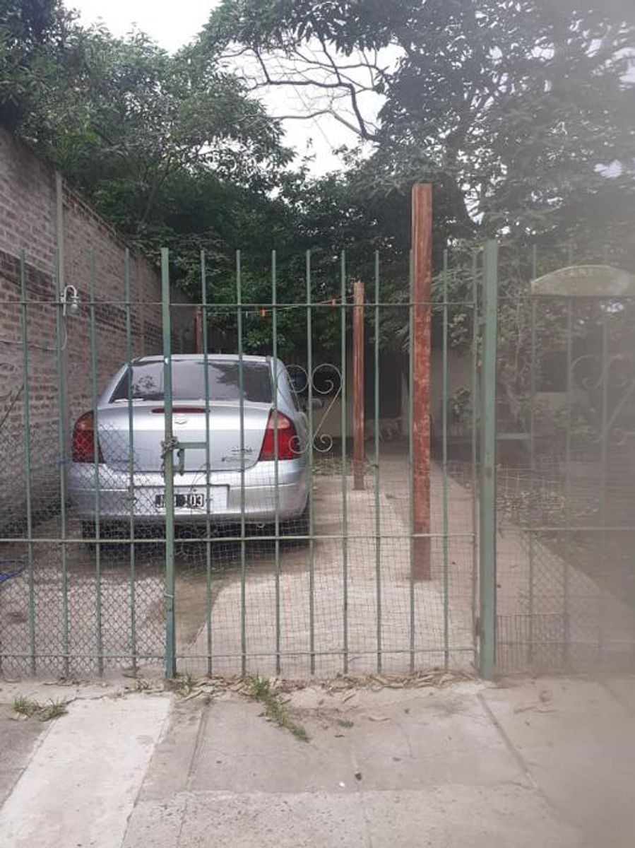 CASA A REFACCIONAR DE 3 AMBIENTES - 7