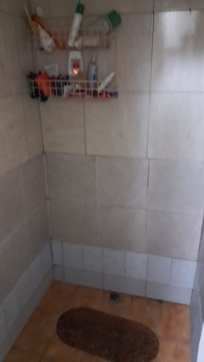 CASA DE 3 AMBIENTES A REFACCIONAR EN VENTA - 11