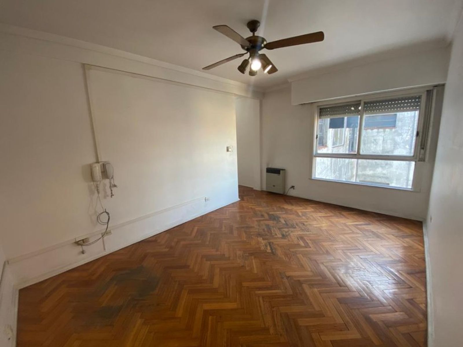 DEPARTAMENTO EN VENTA DE 3 AMBIENTES - 5