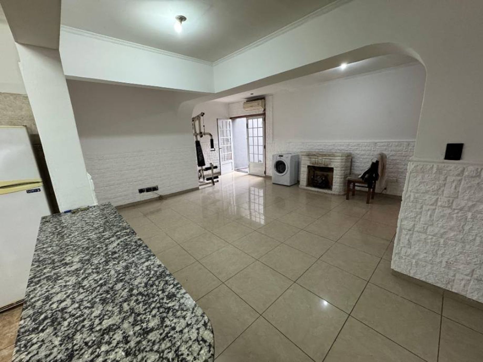 CASA PH DE 3 AMBIENTES EN VENTA - MORON CENTRO - 5