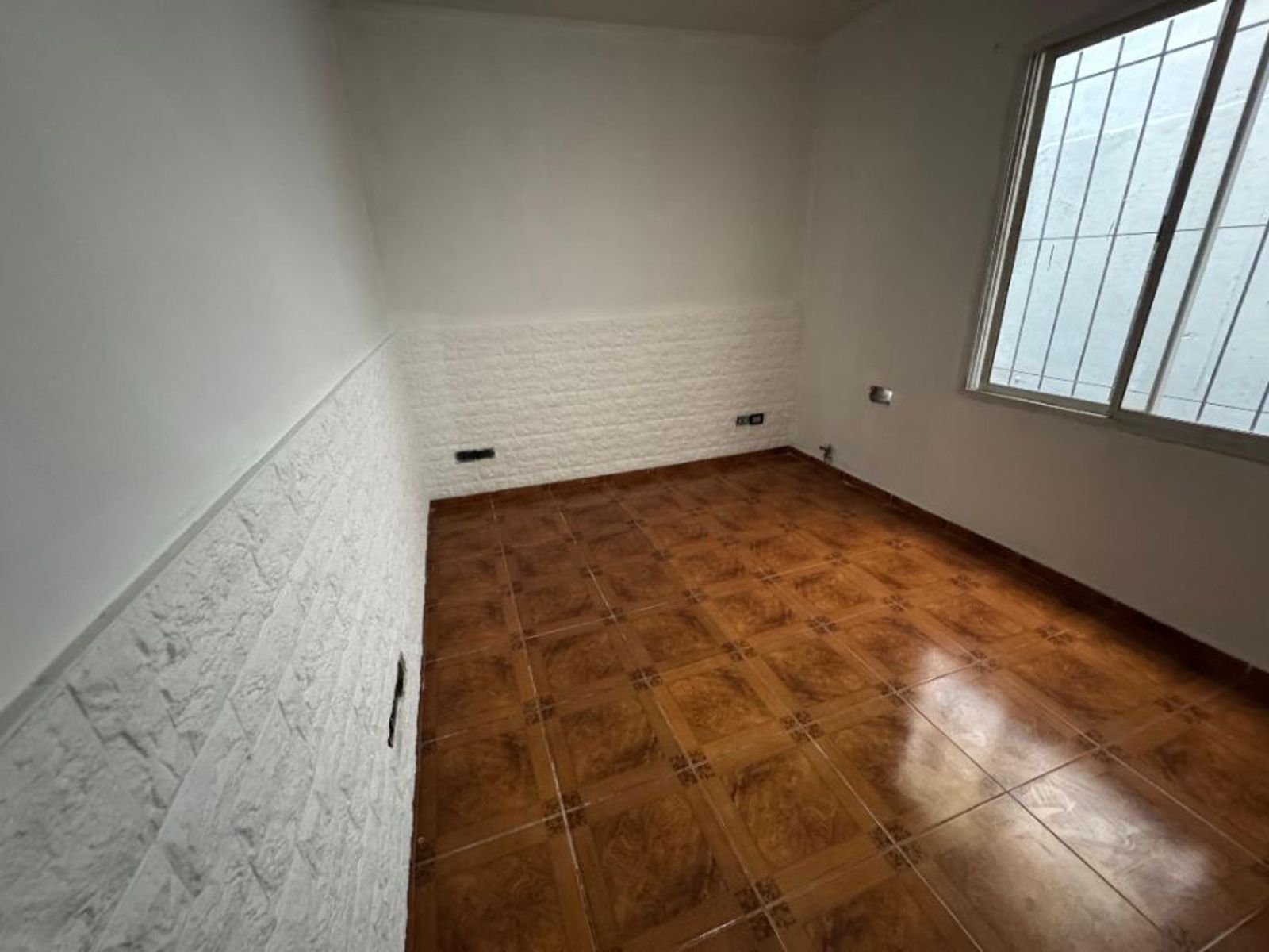 CASA PH DE 3 AMBIENTES EN VENTA - MORON CENTRO - 9