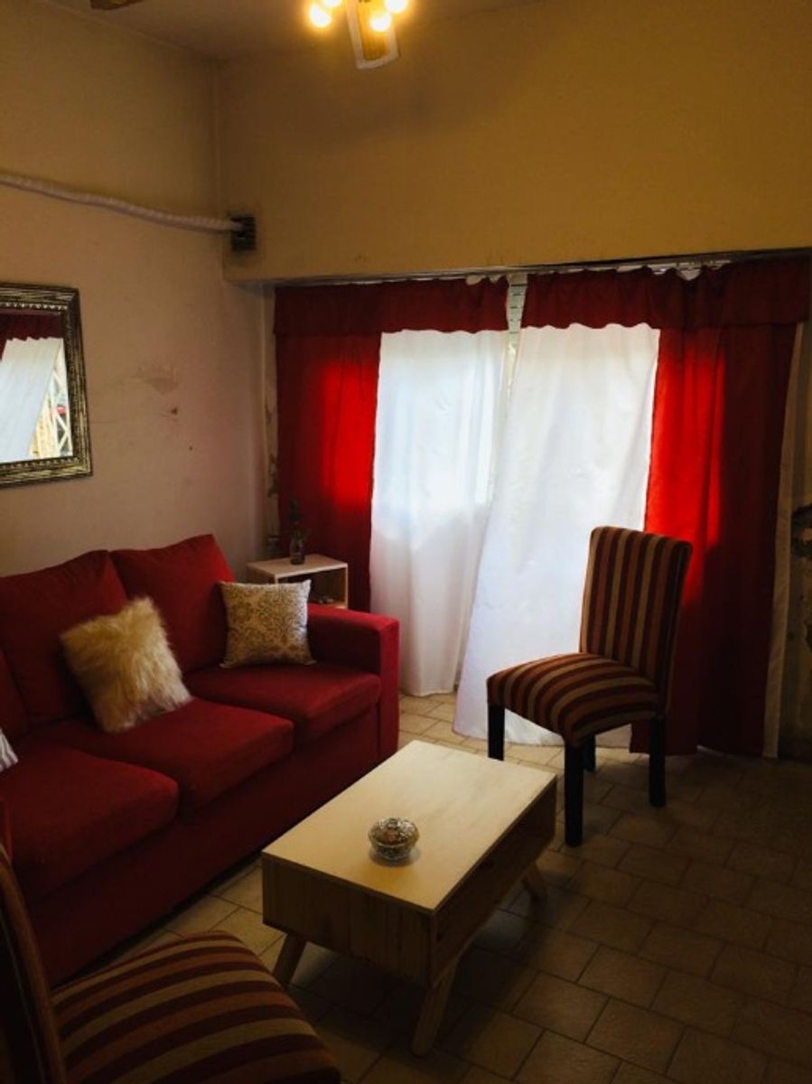 CASA AMERICANA DE 4 AMBIENTES - 4