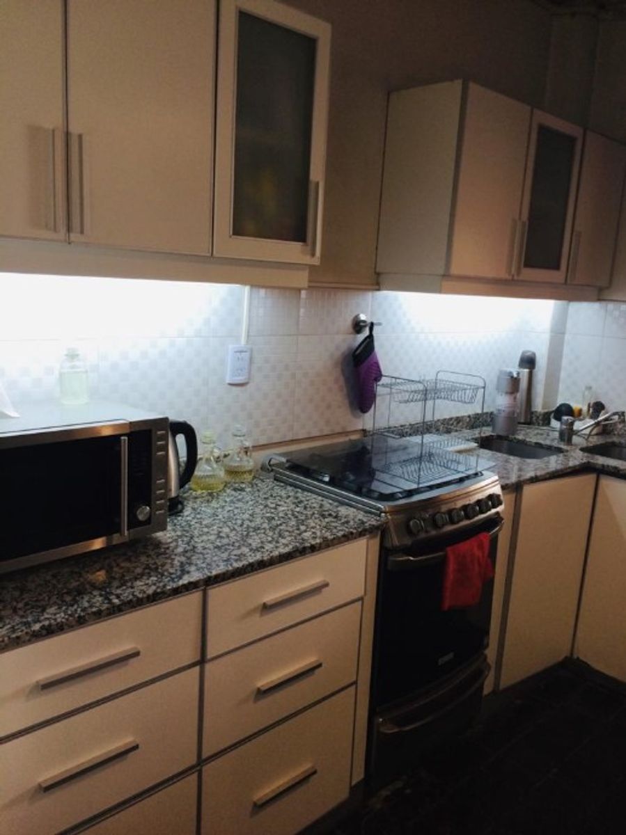 CASA AMERICANA DE 4 AMBIENTES - 5