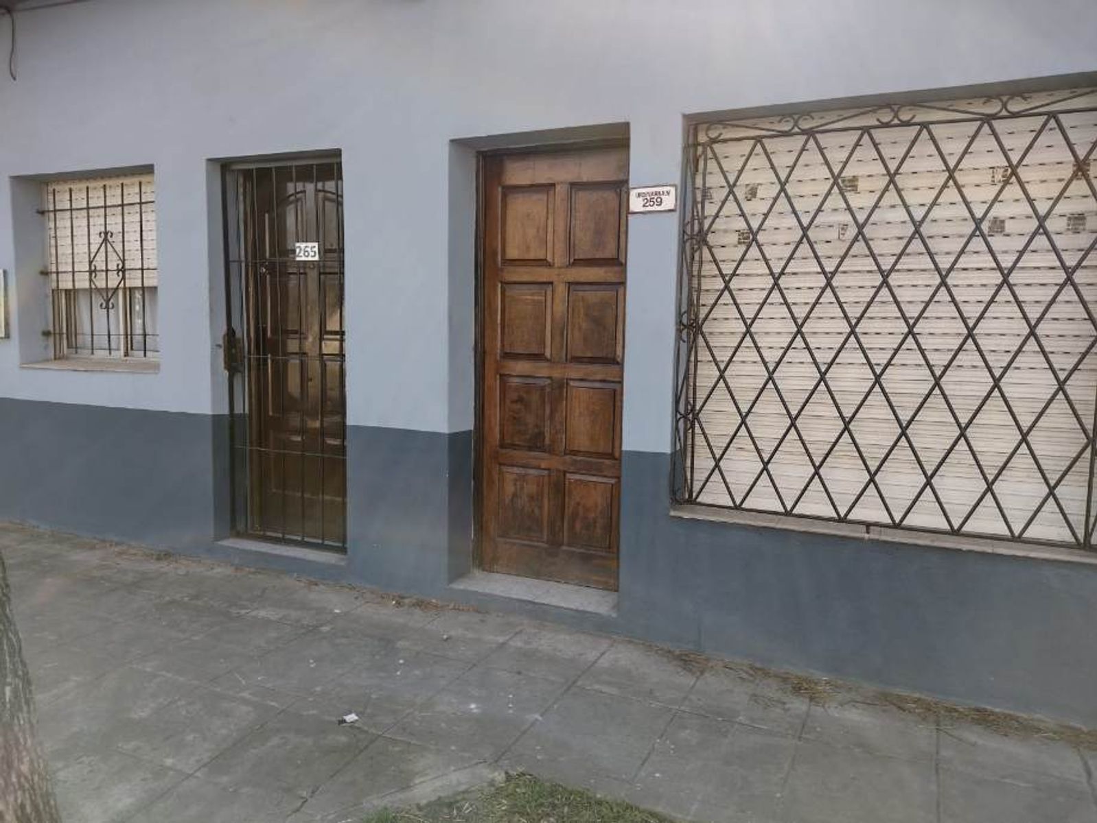DOS DEPARTAMENTOS TIPO CASA EN VENTA - 1