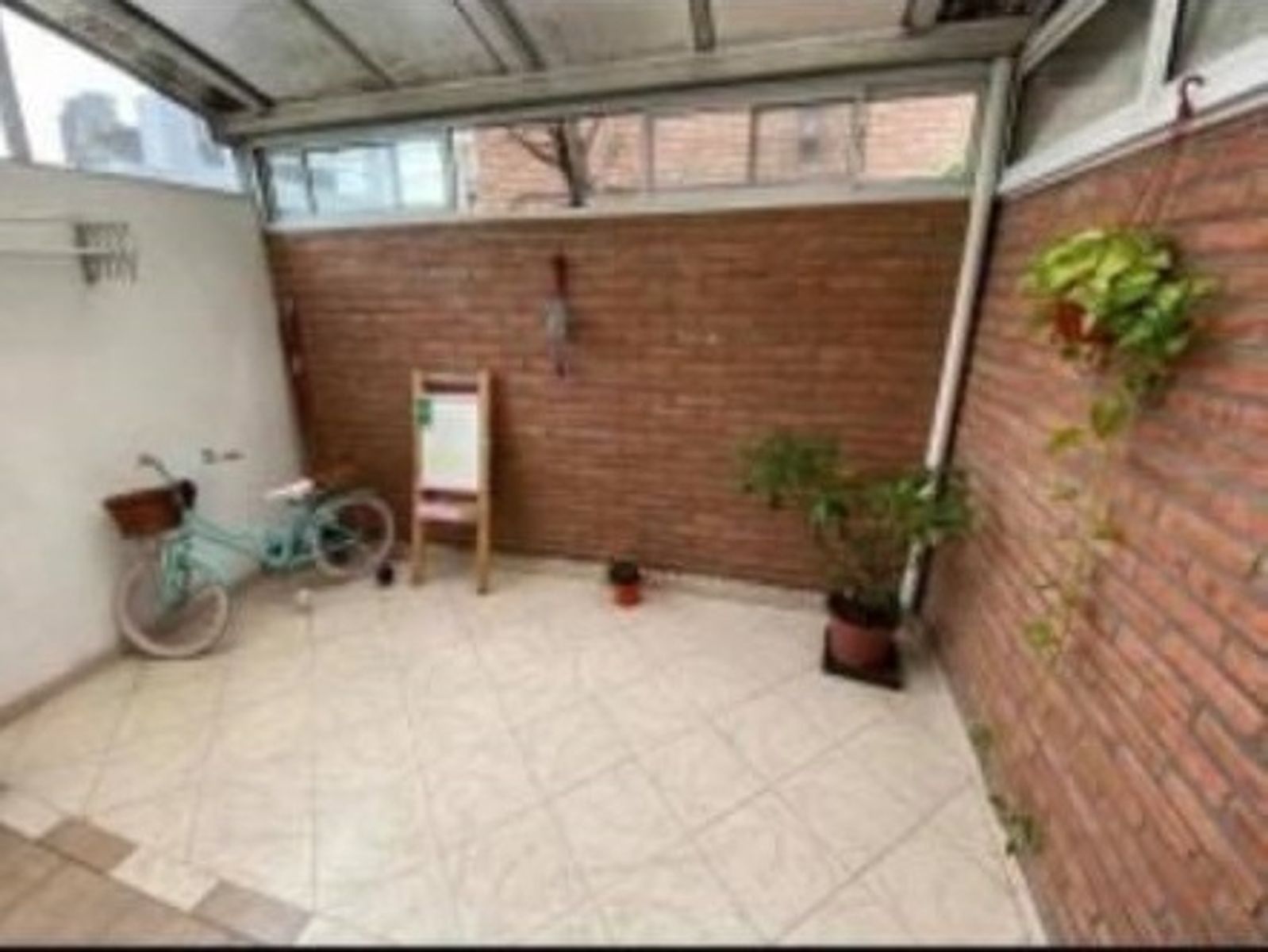Duplex de 3 ambientes en excelente zona de Moron - 5