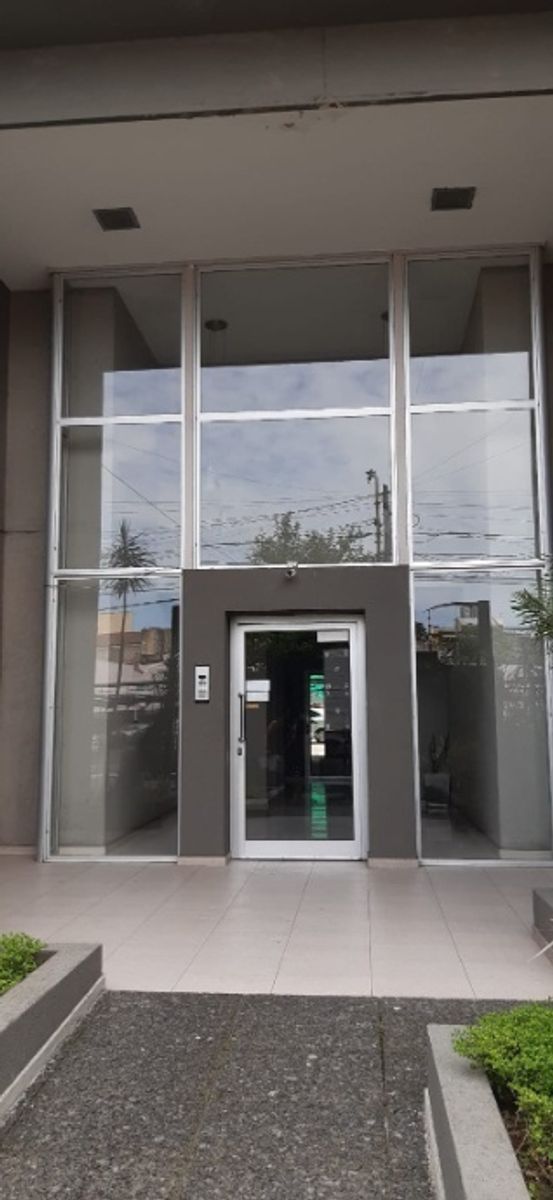 DEPARTAMENTO MONOAMBIENTE EN VENTA - MORON CENTRO - 2